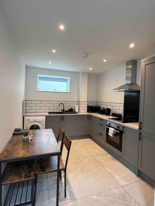 Entire Property In Downham Market, Serviced Accomodation Apartman Kültér fotó